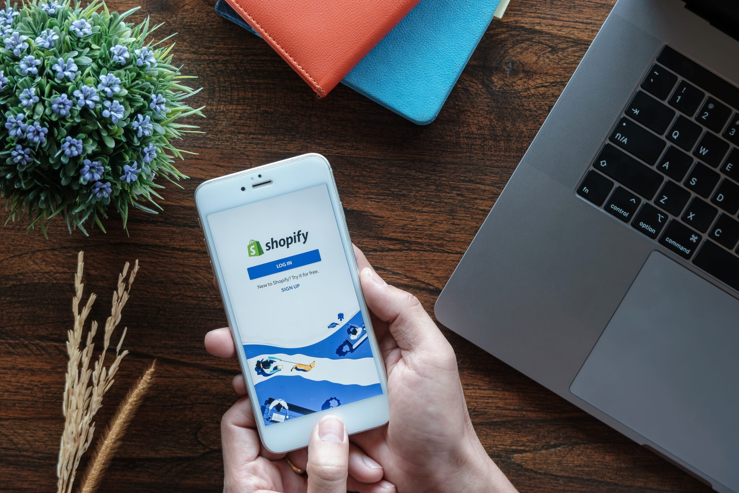 Shopify App